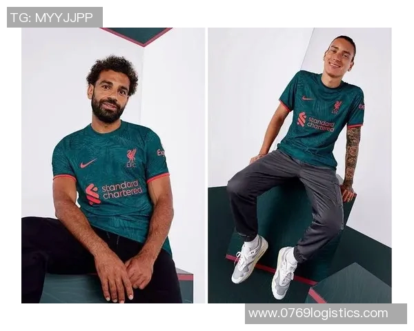 冬季时尚指南足球明星的潮流衣服搭配灵感分享